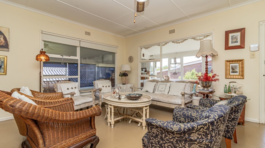 3 Bedroom Property for Sale in De Kelders Western Cape